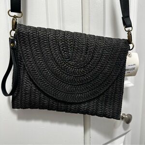 A.n.a straw flap crossbody/wristlet/clutch